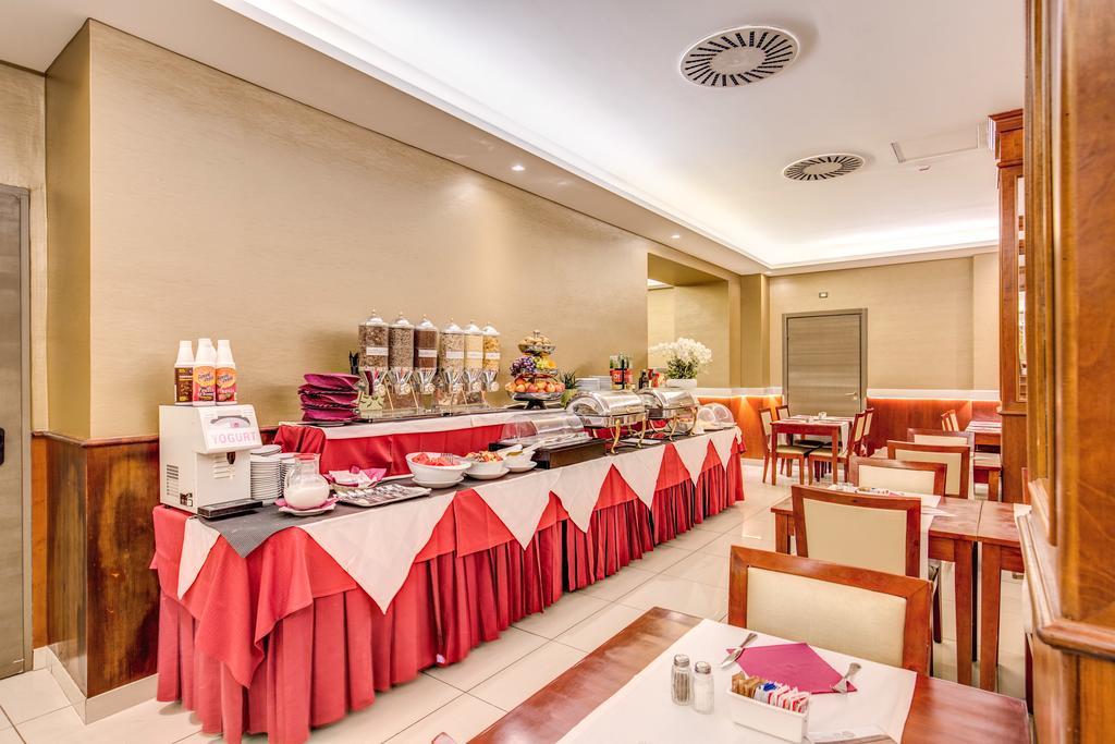 Augusta Lucilla Palace Rome Luaran gambar